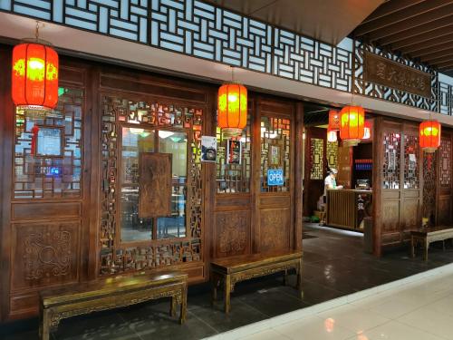 Foto Kuala Lumpuris asuva majutusasutuse REVO at AURORA PLACE, Pavilion 2, 5 Minutes To AXIATA ARENA BUKIT JALIL FREE WIFI by De Harlequins Guesthouse galeriist