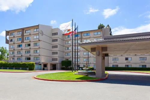Crowne Plaza Silicon Valley North - Union City by IHG in San Leandro