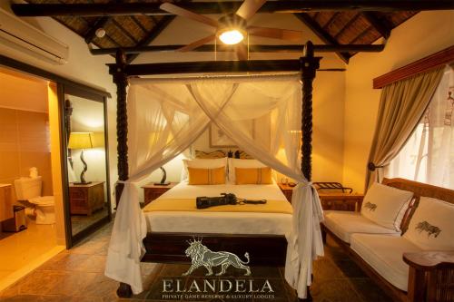 Elandela Private Game Reserve and Luxury Lodges Pty Ltdにあるベッド