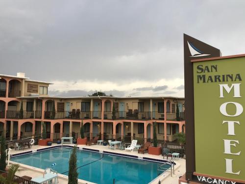 a view of the san marinian inn at San Marina Motel Daytona in Daytona Beach