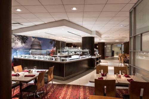 Holiday Inn Washington Capitol-National Mall, an IHG Hotel Image