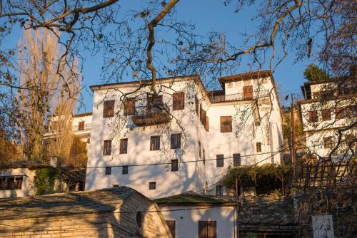 Foto da galeria de Charis Guesthouse em Makrinitsa