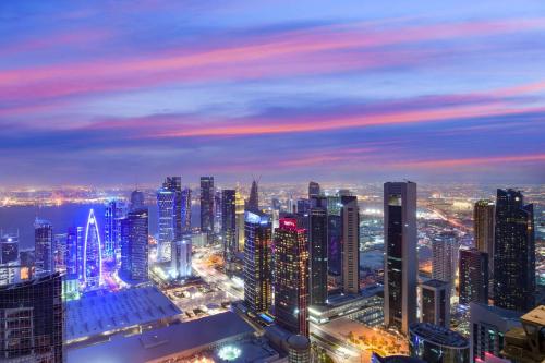 Pemandangan umum bagi Doha atau pemandangan bandar yang diambil dari aparthotel ini