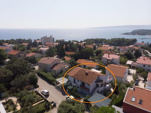 Zdjęcie z galerii obiektu Apartments Miha w Krku