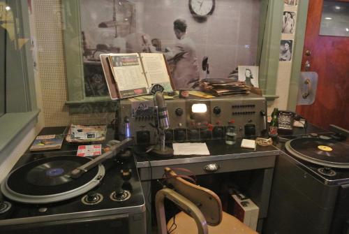 a kitchen with a counter with a mixer and records at Staybridge Suites Memphis-Poplar Ave East by IHG in Memphis