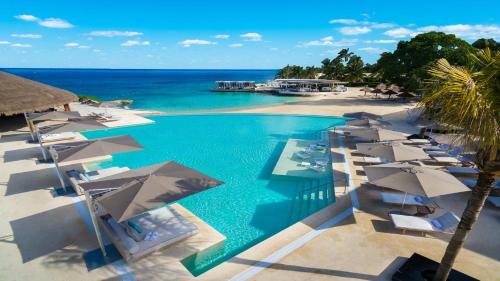 Presidente InterContinental Cozumel Resort & Spa by IHG — Swimming pool