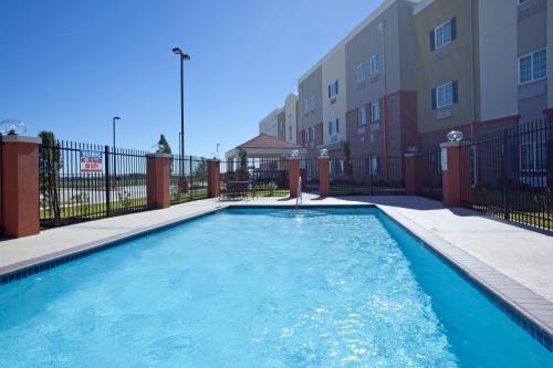 The swimming pool at or close to Candlewood Suites League City, an IHG Hotel