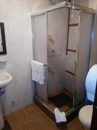 Un baño de Hotel Saint Thomas