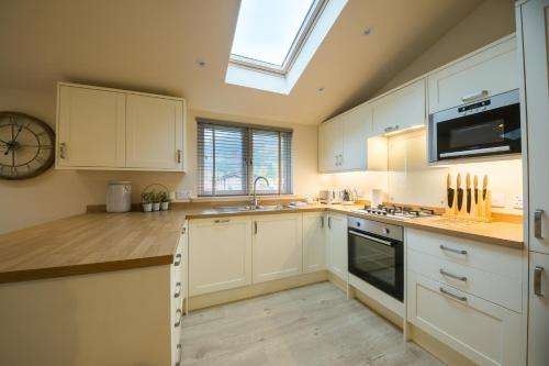 Una cocina o cocineta en Balloch Park