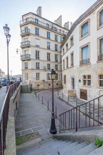 Veeve - Quai aux Fleurs Apartment