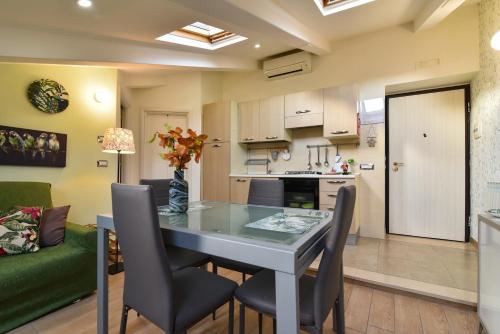 Η κουζίνα ή μικρή κουζίνα στο La Mansarda Verde