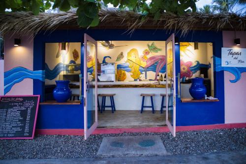 Bebidas en PinkCoco Gili Air - Constant Surprises & for Cool Adults Only