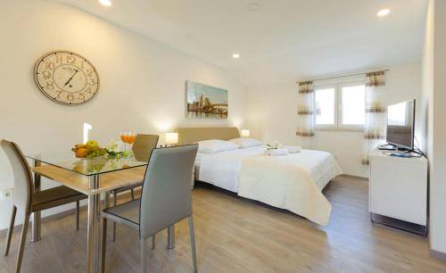 Apartments & Room Libar