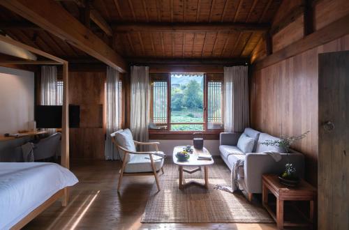 Posezení v ubytování Huanghsan SU House