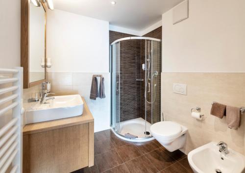 Ένα μπάνιο στο Martina Breakfast Lodge