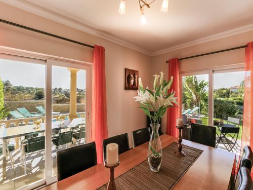Luxury Holiday Villa Alegria Galé Beach, Albufeira