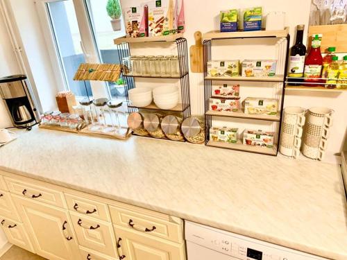Dapur atau dapur kecil di New Hostel Berlin Mitte FREE SNACK hot tea and coffee