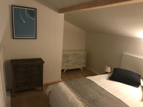 Katil atau katil-katil dalam bilik di Camp Basque // Maison Erribera // Bidarray