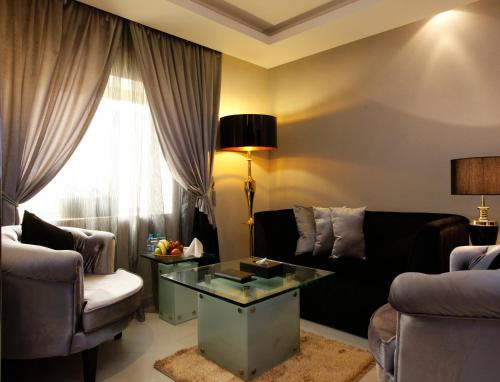 Al Muhaidb Residence Al Takhassusiにあるシーティングエリア