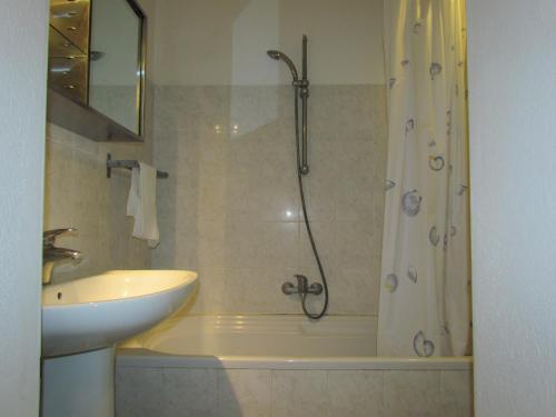 Kylpyhuone majoituspaikassa Casamureddu