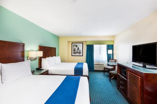 GreenTree Inn San Diego Mission Bay Image