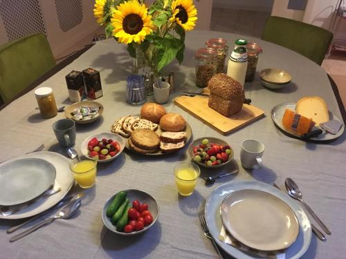Jídlo v bed and breakfast nebo okolí