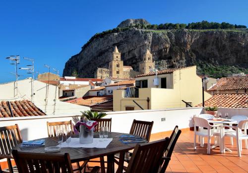 Sea Rocks Cefalu