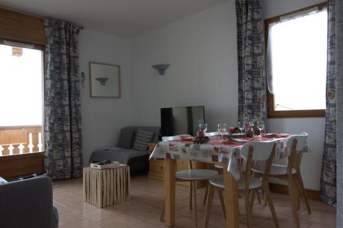 Χώρος καθιστικού στο T2 Chalet d'orciéres