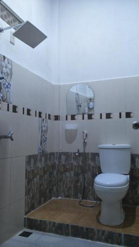 Ένα μπάνιο στο Kana Hasya Homestay "Rumoh Jamee"