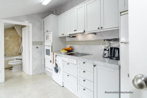 Atico Boutique Romantico en Corazon de Marbella RoomAttic