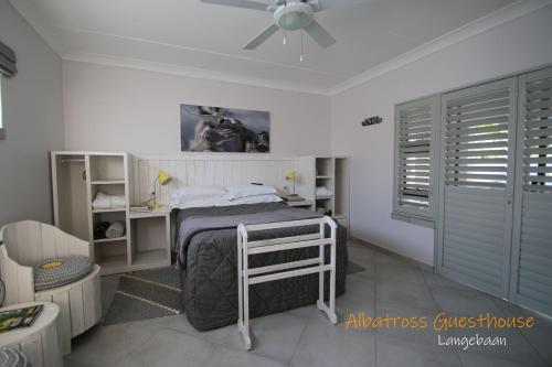 Postel nebo postele na pokoji v ubytování Albatross Guesthouse