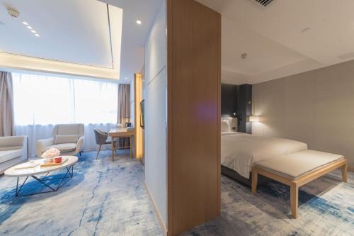 Postel nebo postele na pokoji v ubytování Holiday Inn Express Shanghai Jiading Center by IHG