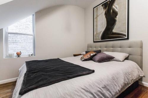 Voodi või voodid majutusasutuse ✪ Cozy 1 Bedroom close to Downtown Chicago ✪ toas