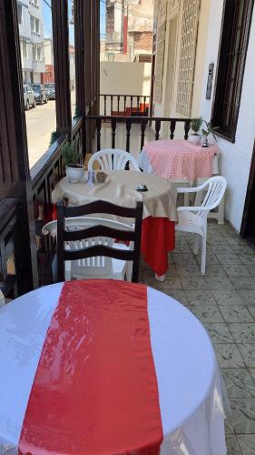 Ресторант или друго място за хранене в Hospedaje felicita