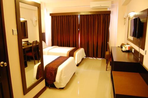 Gallery image of Hotel Yankin in Yangon