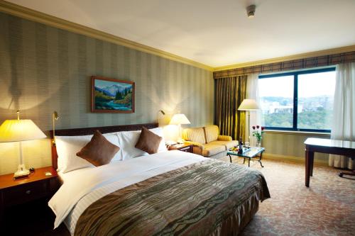 Katil atau katil-katil dalam bilik di InterContinental Almaty by IHG