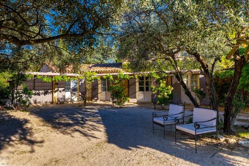 Gallery image of Le Chant du Coeur in Roussillon