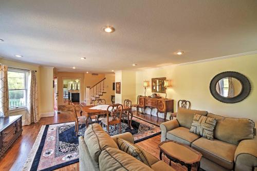 Spacious and Stunning Cleveland Getaway on 1 5 Acres