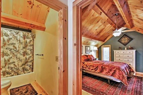 a bedroom with a bed and a bathroom at Luna Stella - West Dover Home 1 Mi to Mt Snow! in West Dover