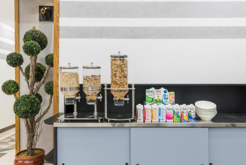 Příslušenství pro přípravu čaje a kávy v ubytování Classy Suite Taksim