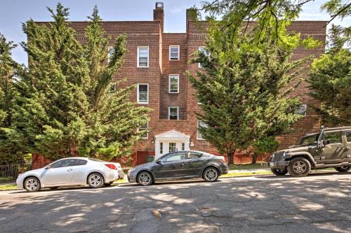 Fotografie z fotogalerie ubytování Quaint Yonkers Condo - 1 Block to Hudson River! v destinaci Yonkers