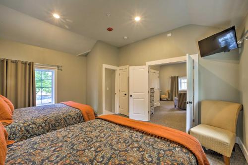Gallery image of Branson Cottage with Pool Access about 2 Mi to the Strip in Branson