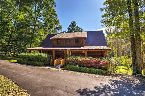 Upper Lodge Brevard Cabin on 80 Acres with Pool!