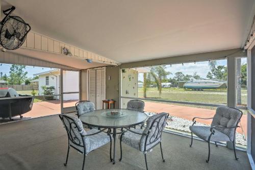 Φωτογραφία από το άλμπουμ του Updated Lehigh Acres Escape with Private Pool! σε Lehigh Acres