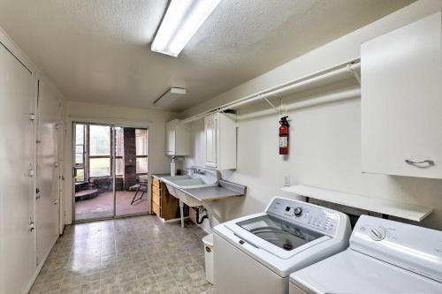 Apache Point Ranch House with Carr Canyon Views! – Photos 2