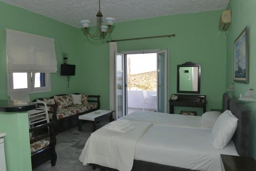 Gallery image of Anna's Place Rooms in Irakleia