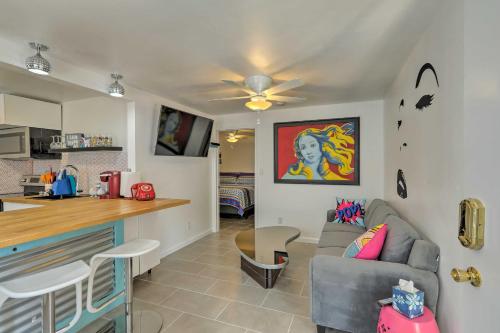 Trendy Apt on Route 66 - Near Standin on a Corner