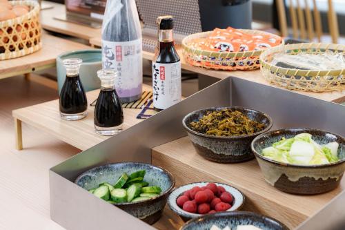 ホテルの敷地内または近くでの食事または食べ物