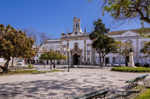 Faro Tradicional House - City center