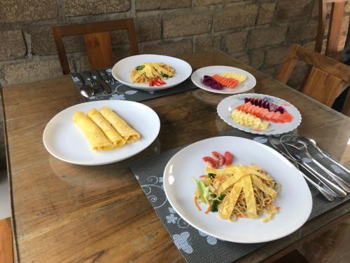 Jídlo v penzionu nebo okolí